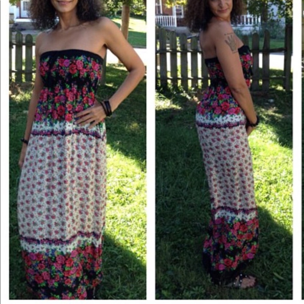 Forever21 Floral Maxi Dress Size Small